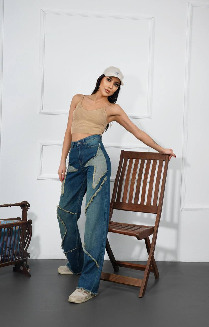 Yıldız Patch Detaylı Geniş Paça Kot Pantolon 1001