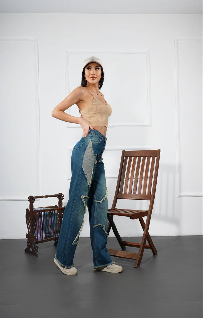 Yıldız Patch Detaylı Geniş Paça Kot Pantolon 1001